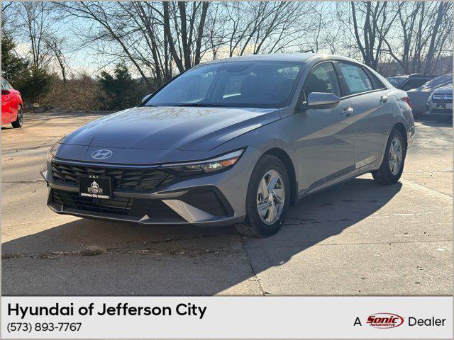 2026 Hyundai Elantra SE's photo