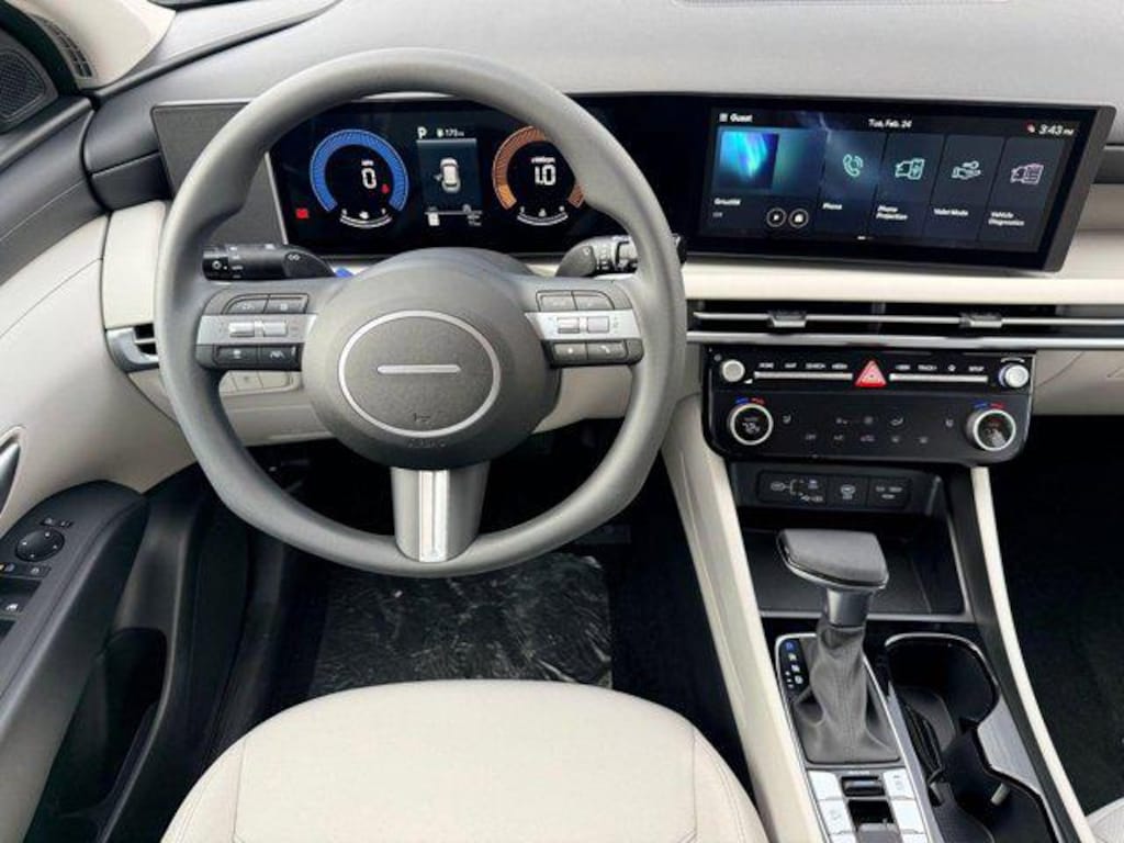 New 2026 Hyundai Tucson SEL FWD SUV