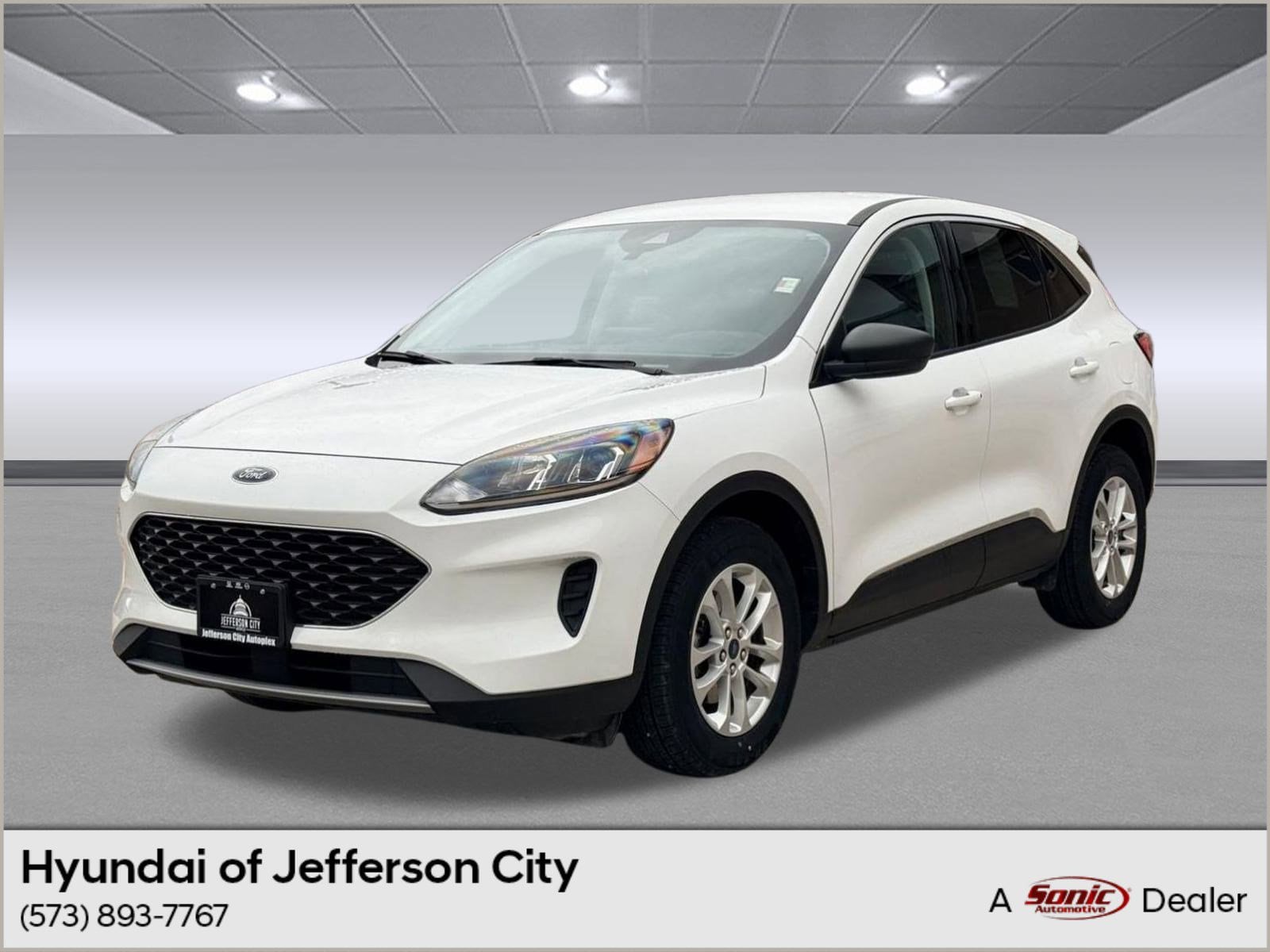 2022 Ford Escape SE's photo