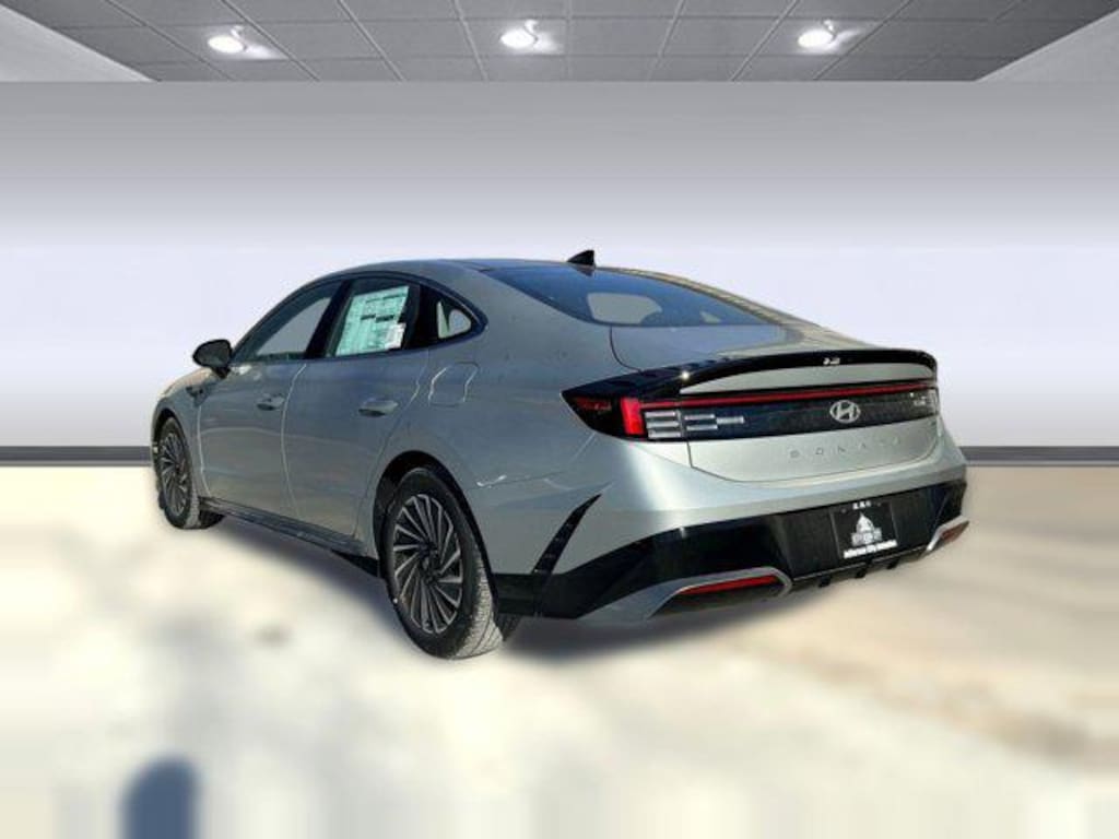 New 2026 Hyundai Sonata Hybrid SEL Sedan