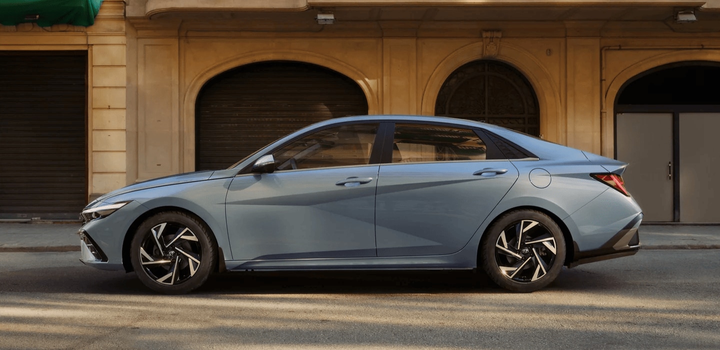 2024 Hyundai Elantra Model Review in Jefferson City, MO