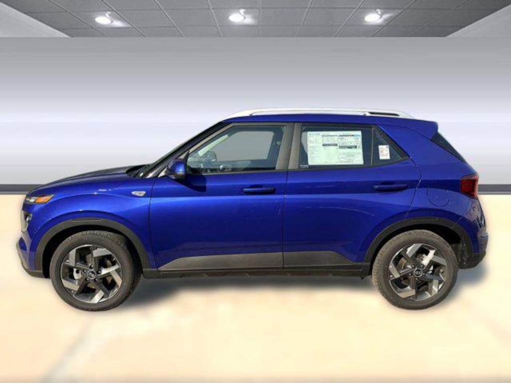 New 2025 Hyundai Venue SEL SUV
