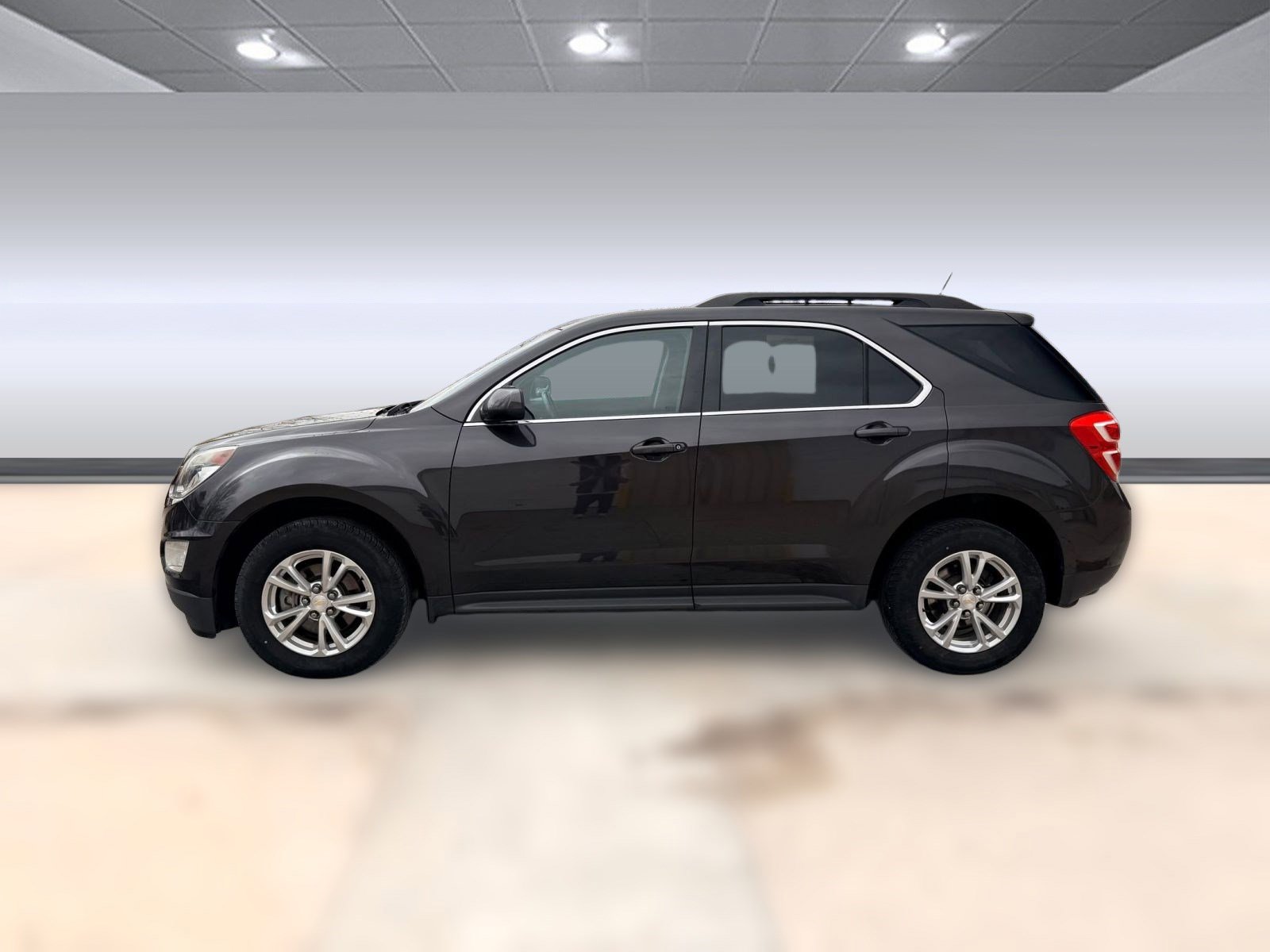 2016 Chevrolet Equinox LT photo 2