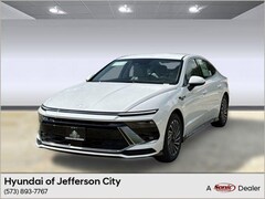 New 2025 Hyundai Sonata Hybrid SEL Sedan in Jeffernson City, MO