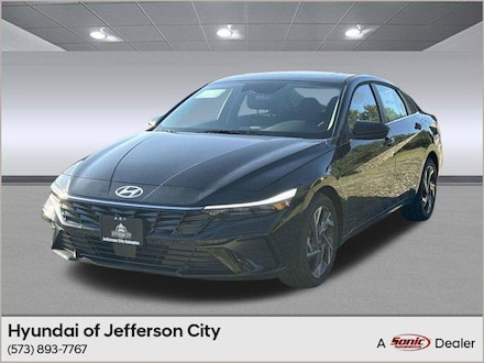 2025 Hyundai Elantra SEL Convenience Sedan