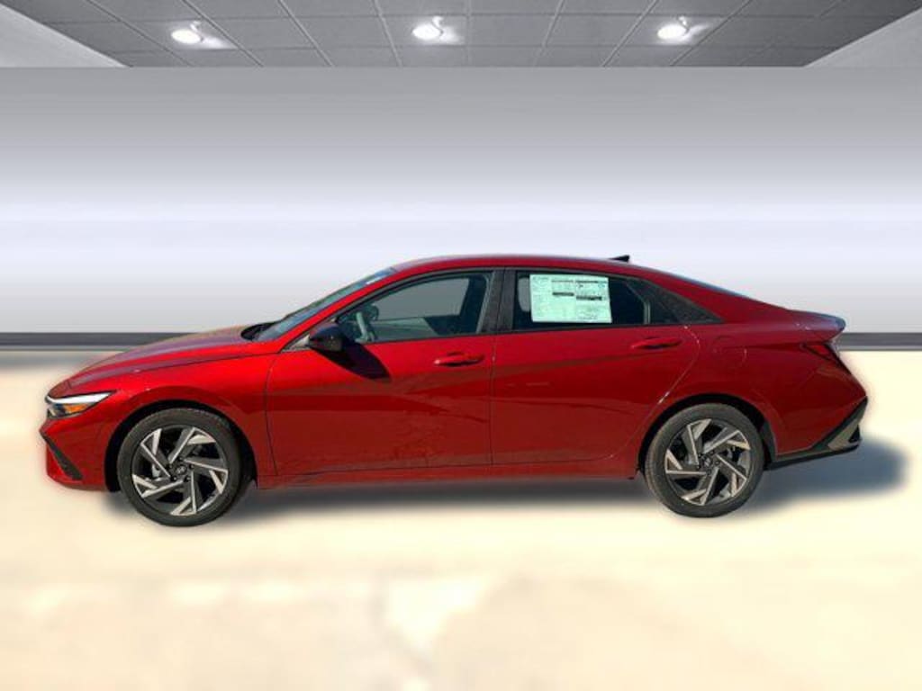 New 2025 Hyundai Elantra SEL Sport Sedan