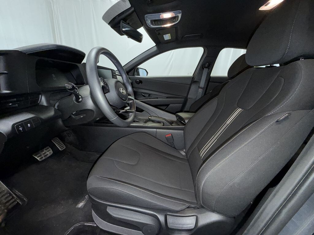 Certified 2025 Hyundai Elantra SEL Sport Sedan