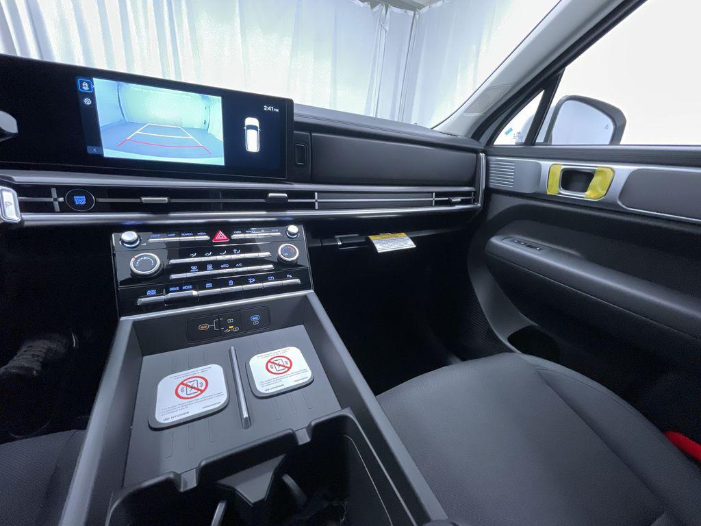 2026 Hyundai Santa Fe SE - Photo 9