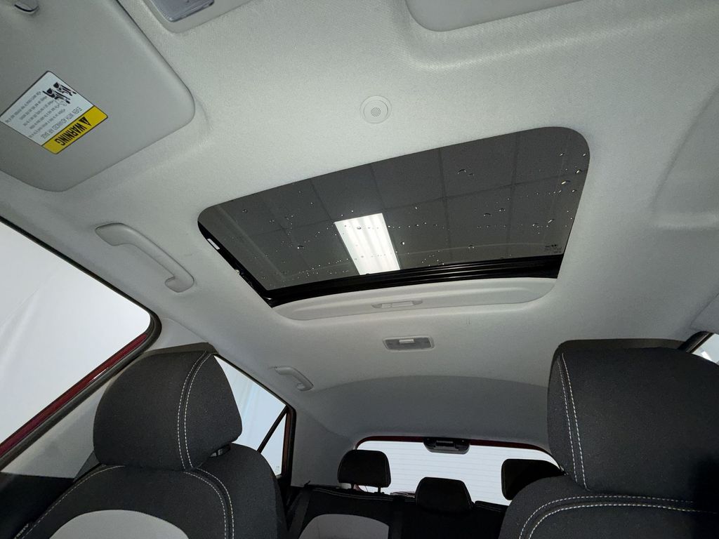 2023 Hyundai Venue SEL - Photo 22