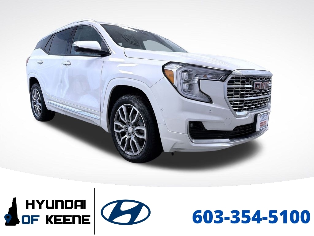 2023 GMC Terrain Denali's photo