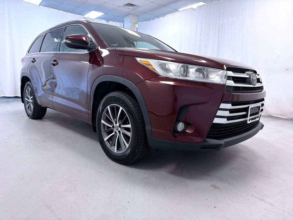 Used 2018 Toyota Highlander XLE SUV