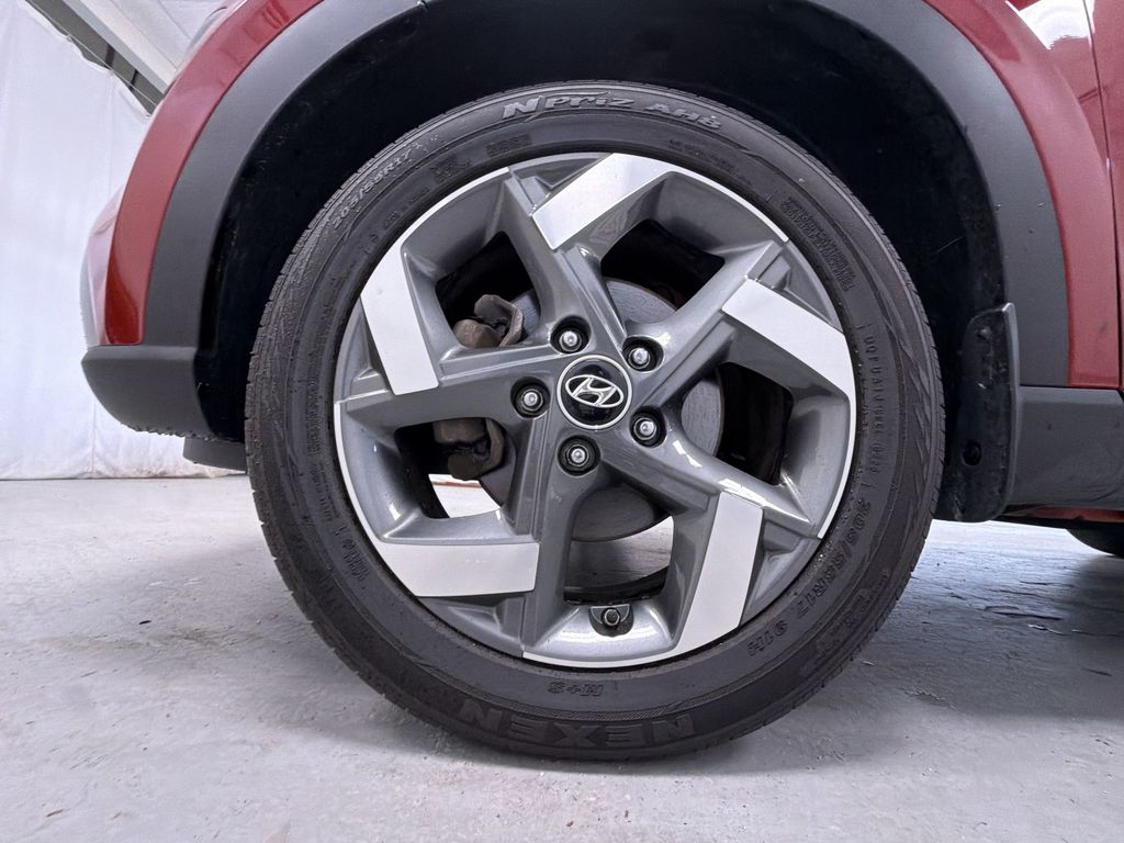 2023 Hyundai Venue SEL - Photo 13