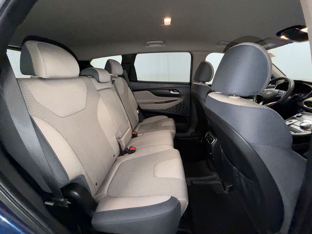 2022 Hyundai Santa Fe SEL - Photo 5