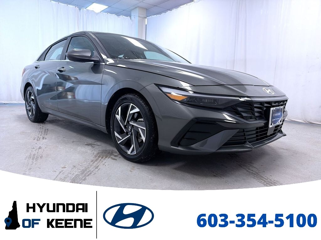 Used 2025 Hyundai Elantra SEL Convenience Sedan
