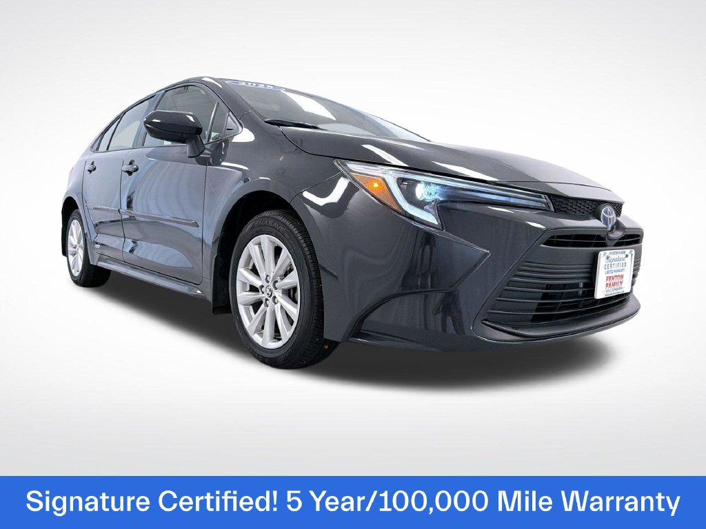 2025 Toyota Corolla Hybrid LE Sedan