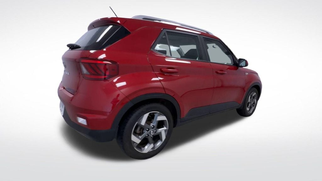 2023 Hyundai Venue SEL - Photo 8