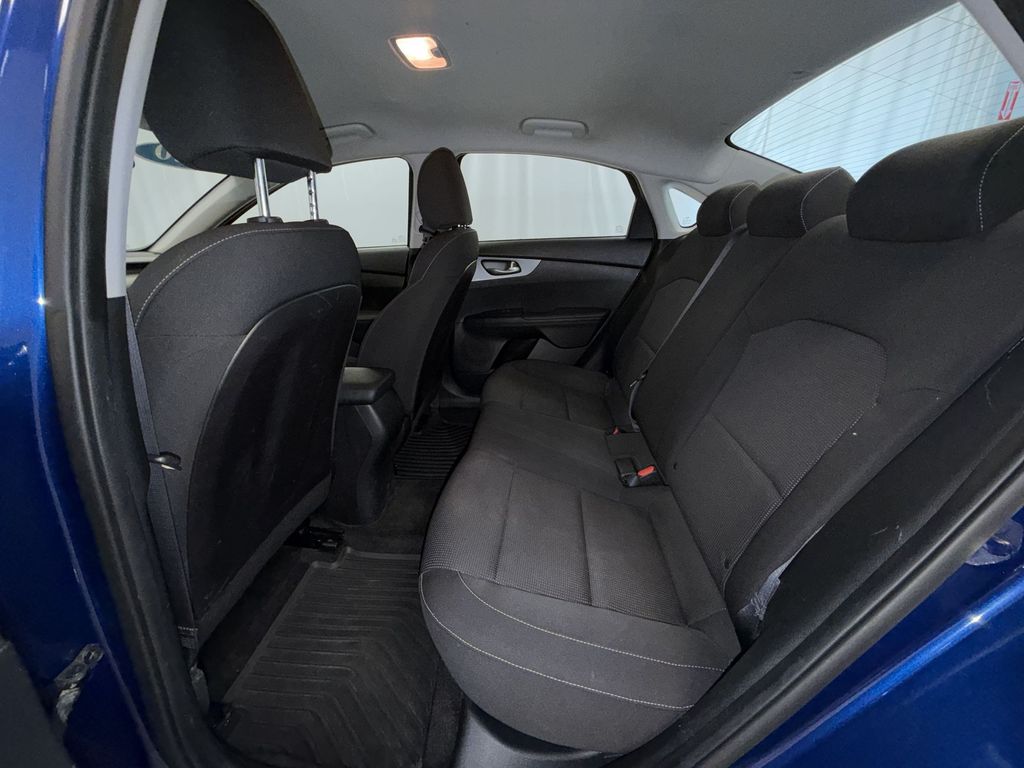 2020 Kia FORTE LXS - Photo 12