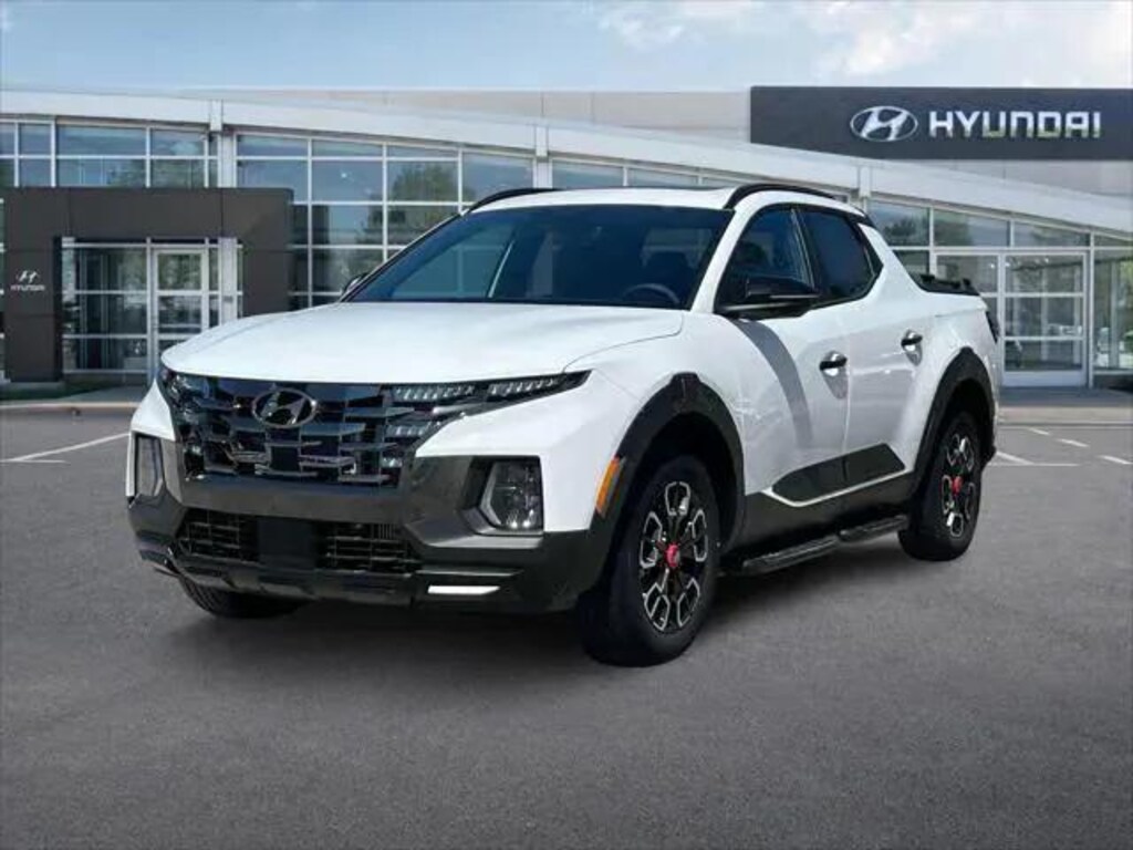 Used 2024 Hyundai Santa Cruz For Sale at Fenton Family Dealerships