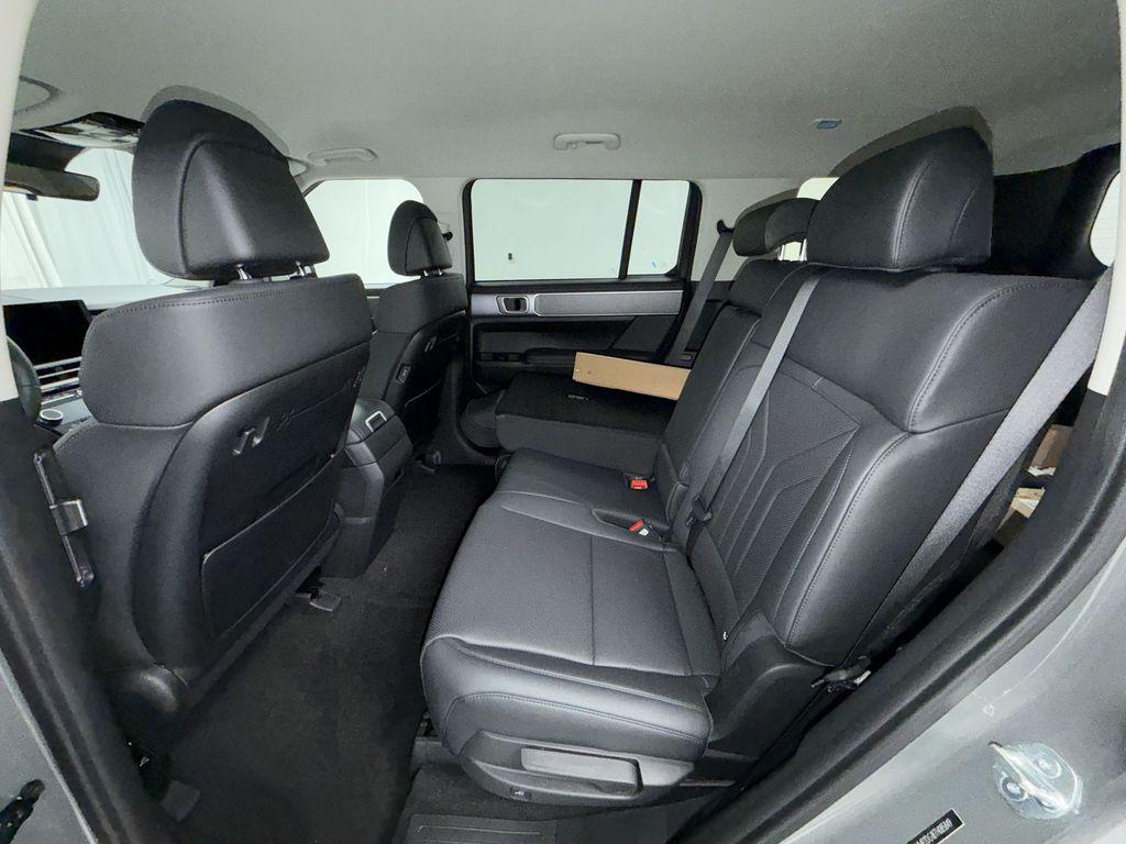 2026 Hyundai Santa Fe SEL - Photo 12
