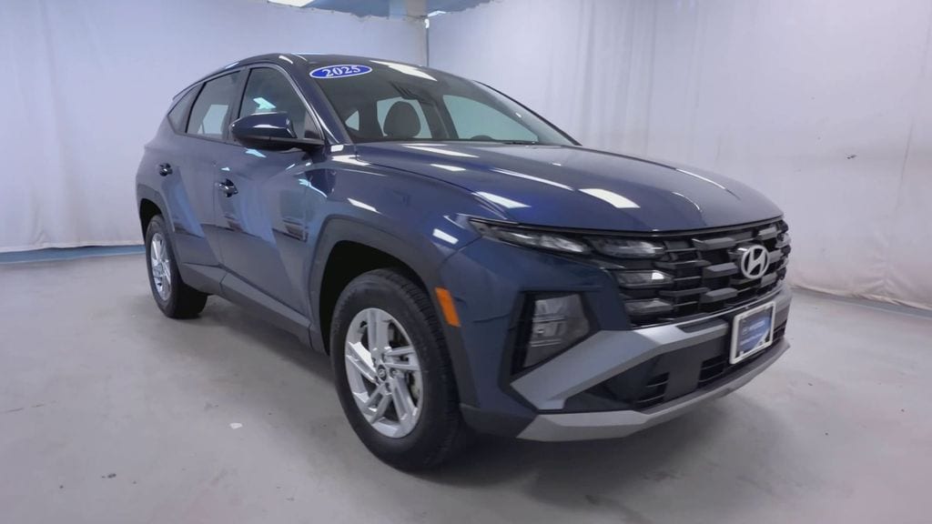 2025 Hyundai Tucson SE - Photo 14