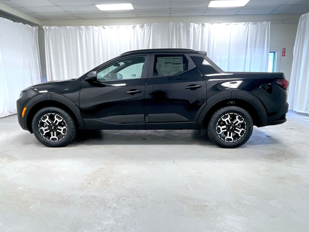 2025 Hyundai Santa Cruz XRT photo 2