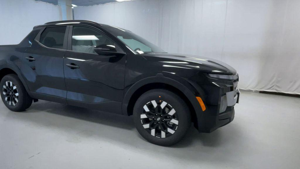 2026 Hyundai Santa Cruz SEL photo 2