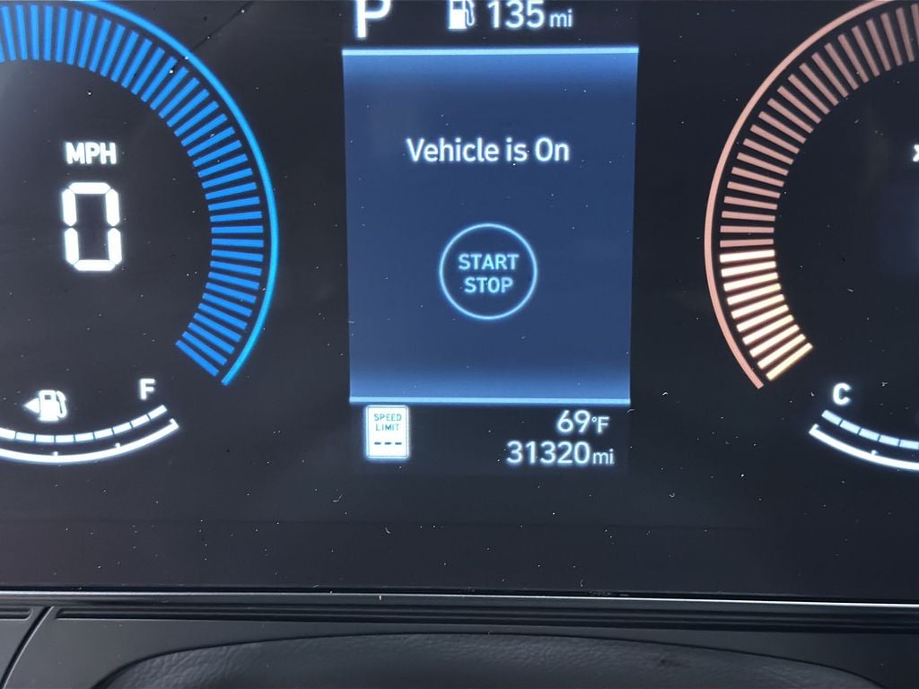 2024 Hyundai Kona SEL - Photo 14