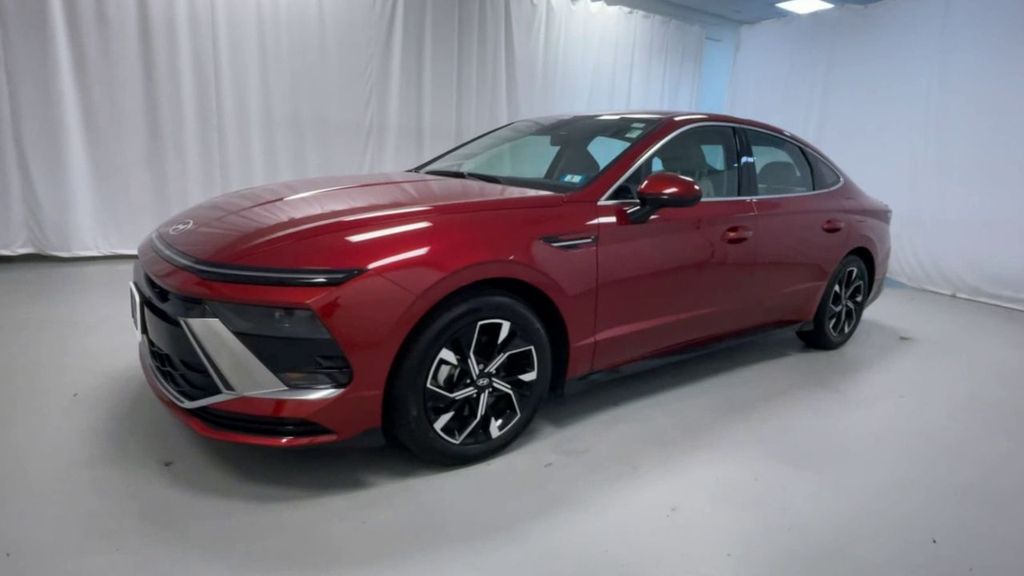 2025 Hyundai Sonata SEL photo 4