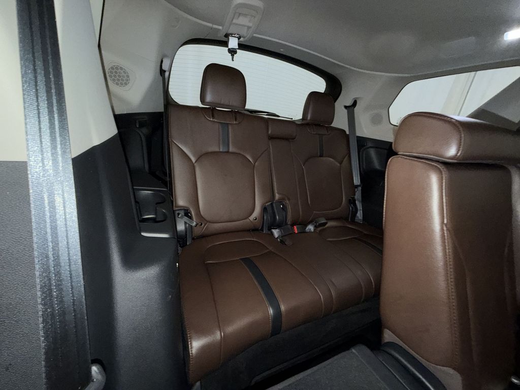 2023 Honda Pilot Elite - Photo 19