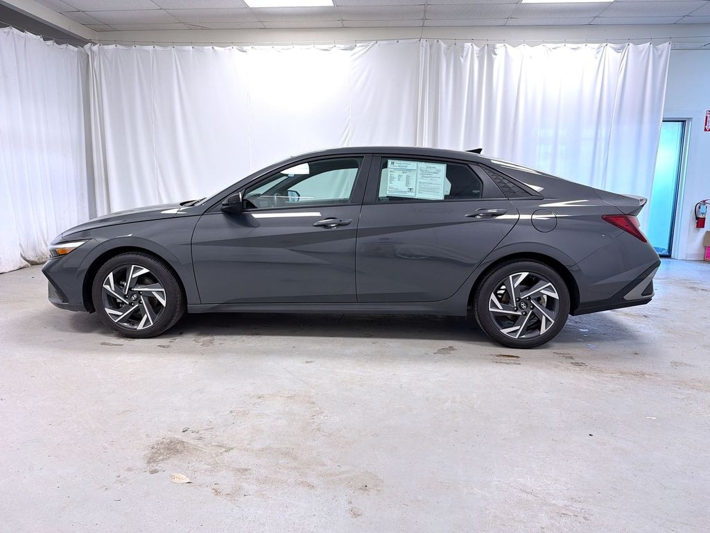 Certified 2025 Hyundai Elantra SEL Sport Sedan