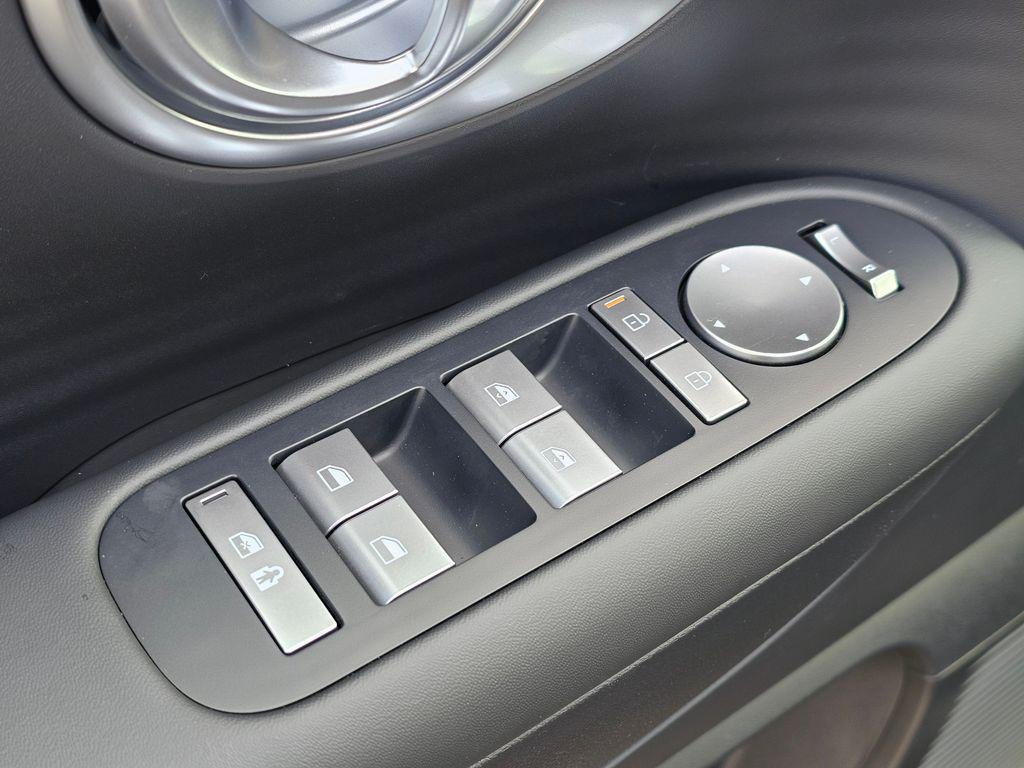 2026 Hyundai IONIQ 9 SE - Photo 24