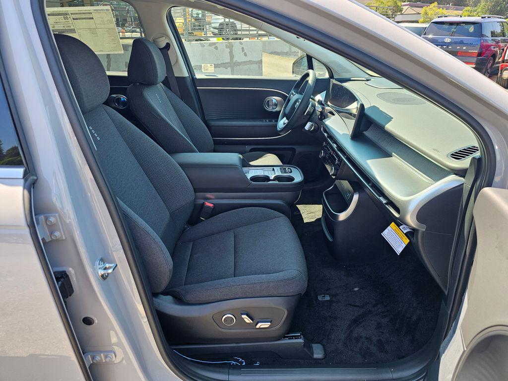 2026 Hyundai IONIQ 9 SE - Photo 10