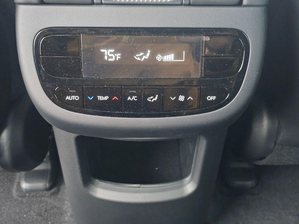 2026 Hyundai IONIQ 9 SE - Photo 18