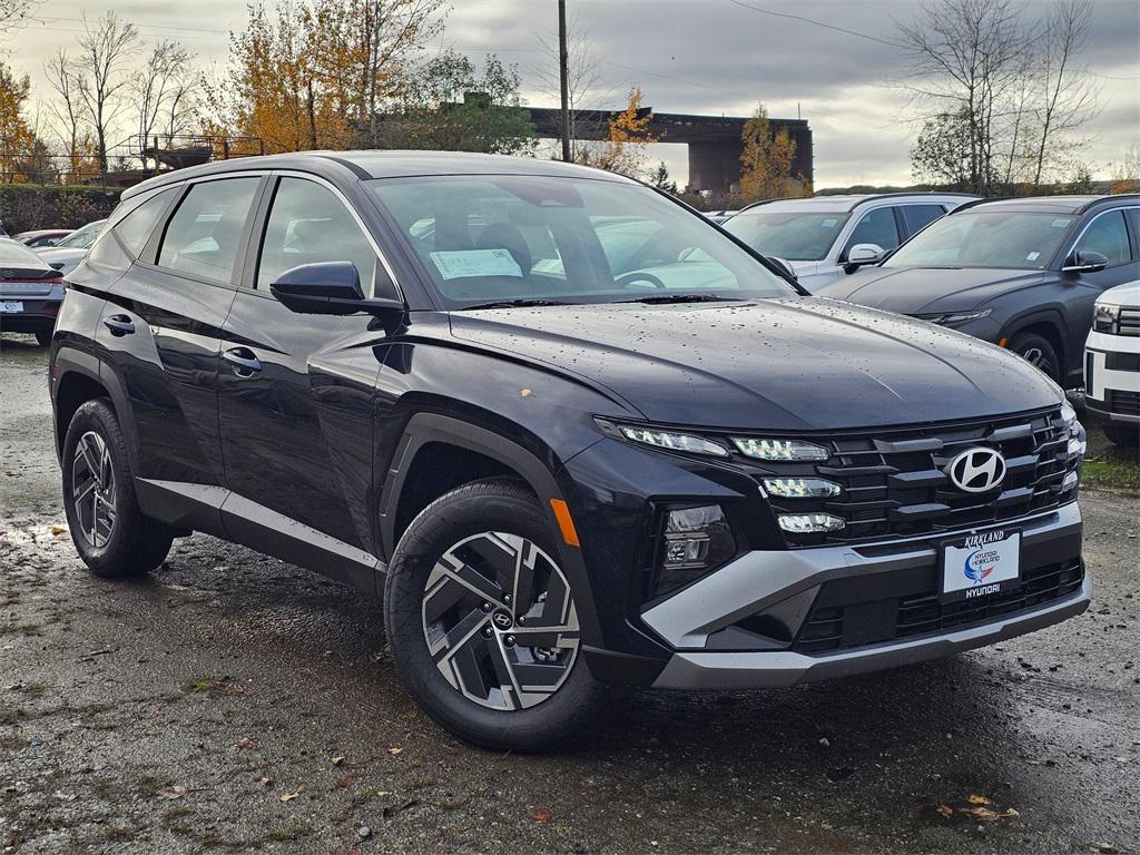 2026 Hyundai Tucson Blue SE's photo