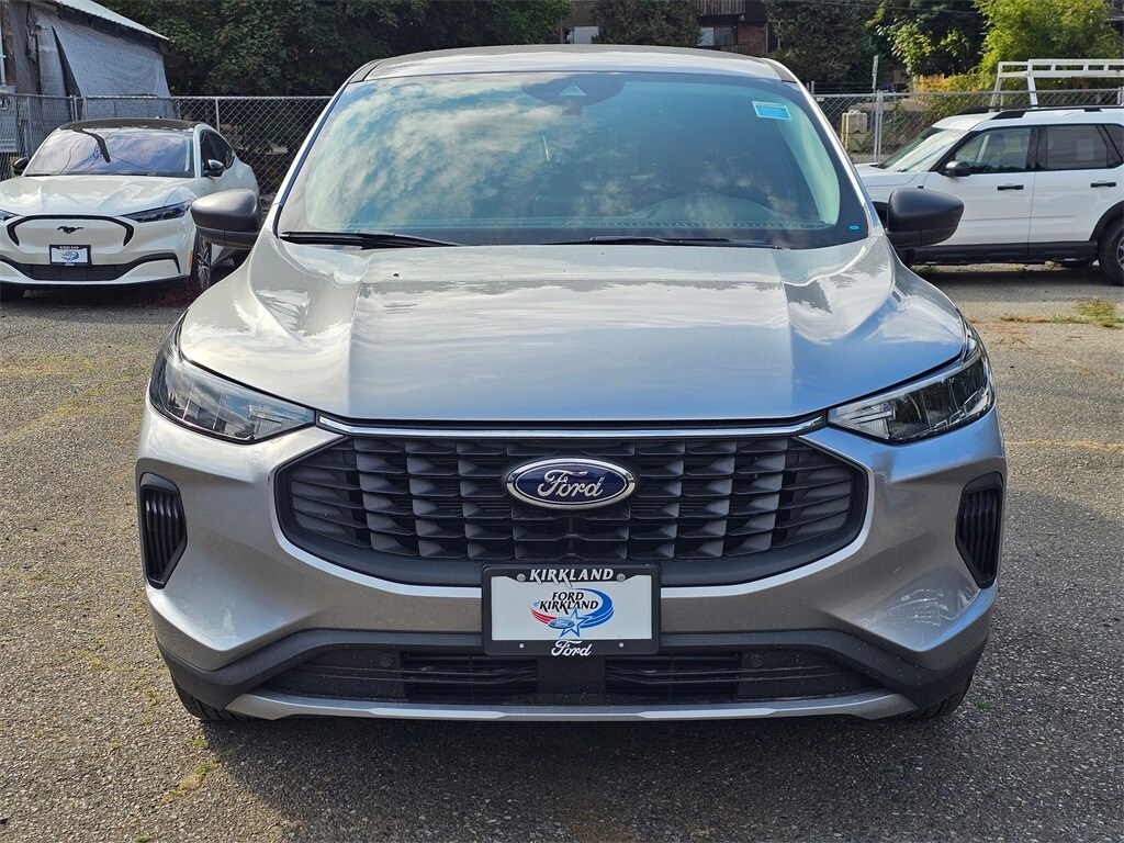 2024 Ford Escape Active photo 2