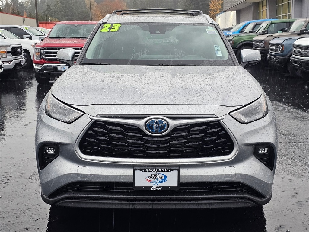 Used 2023 Toyota Highlander Hybrid XLE SUV