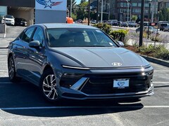 2026 Hyundai Sonata Hybrid Blue Sedan
