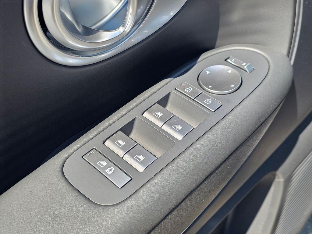 2026 Hyundai IONIQ 9 SE - Photo 24