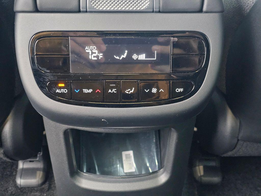 2026 Hyundai IONIQ 9 SE - Photo 18
