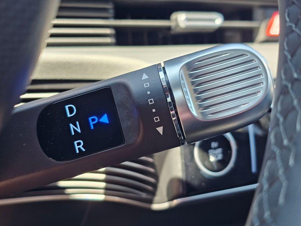 2025 Hyundai IONIQ 5 SE - Photo 32