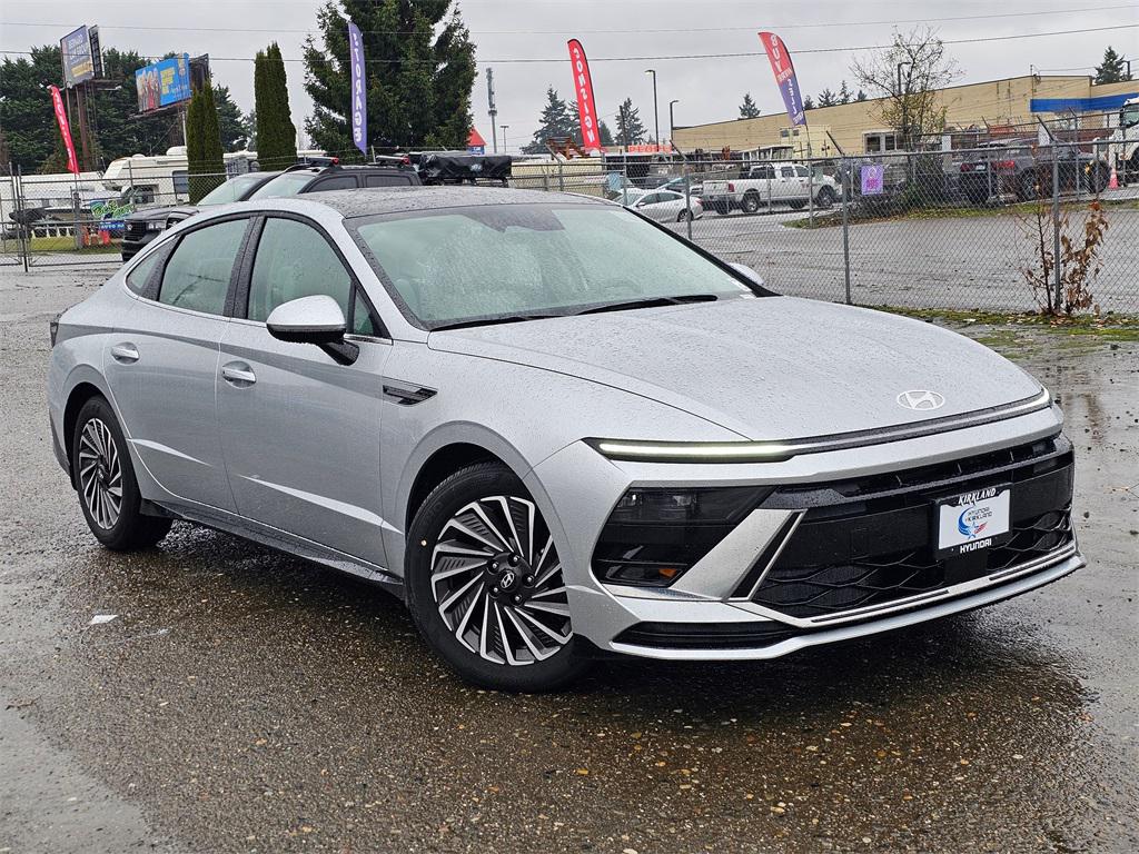 2026 Hyundai Sonata Hybrid SEL's photo