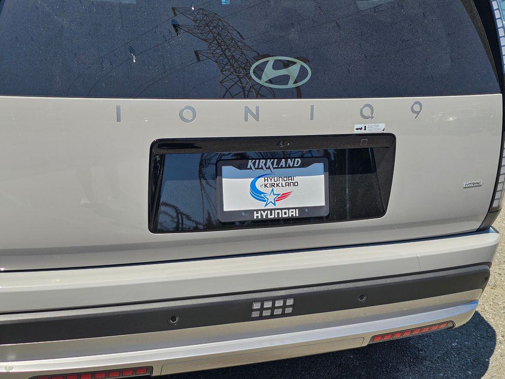 2026 Hyundai IONIQ 9 SE - Photo 16