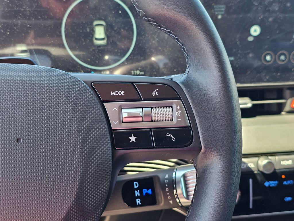 2025 Hyundai IONIQ 5 SE - Photo 25