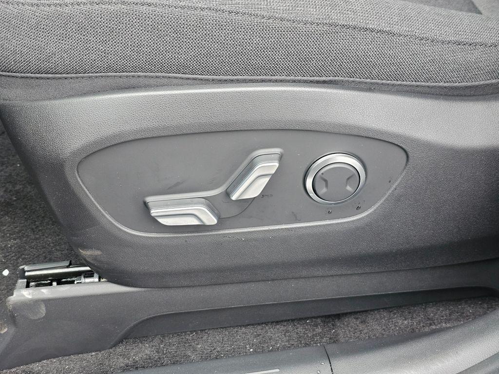 2026 Hyundai IONIQ 9 SE - Photo 24