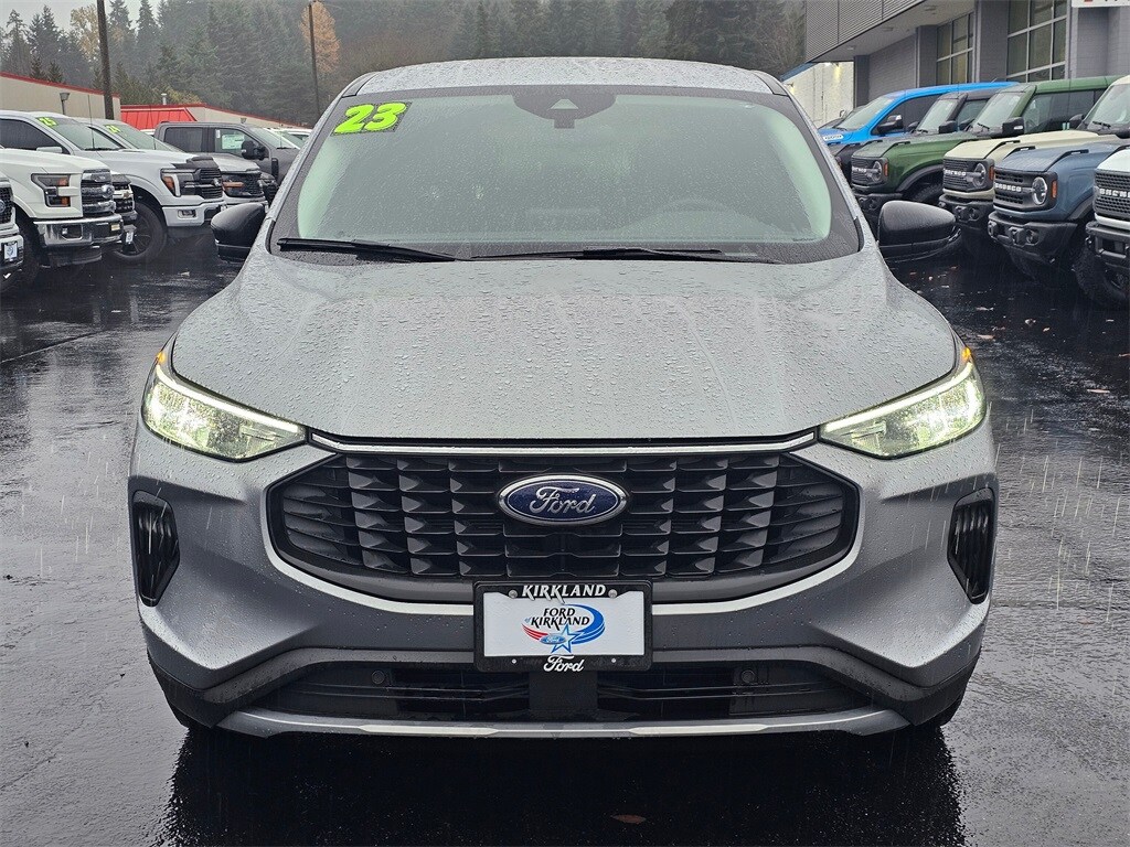 2023 Ford Escape Active photo 2