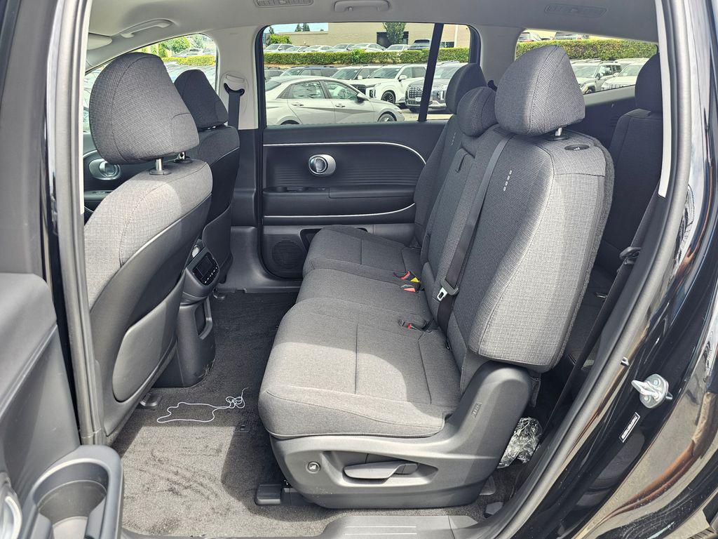 2026 Hyundai IONIQ 9 SE - Photo 18
