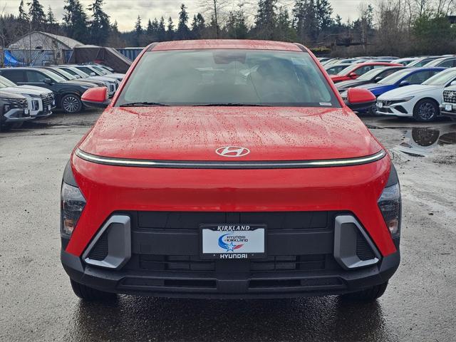 2025 Hyundai Kona SE photo 2