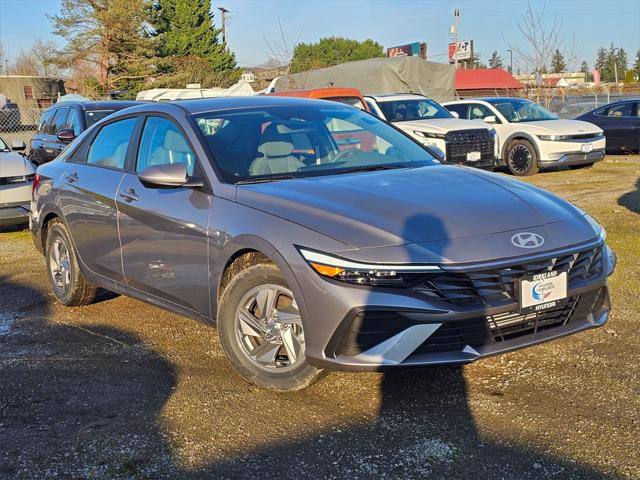 2025 Hyundai Elantra Sedan 