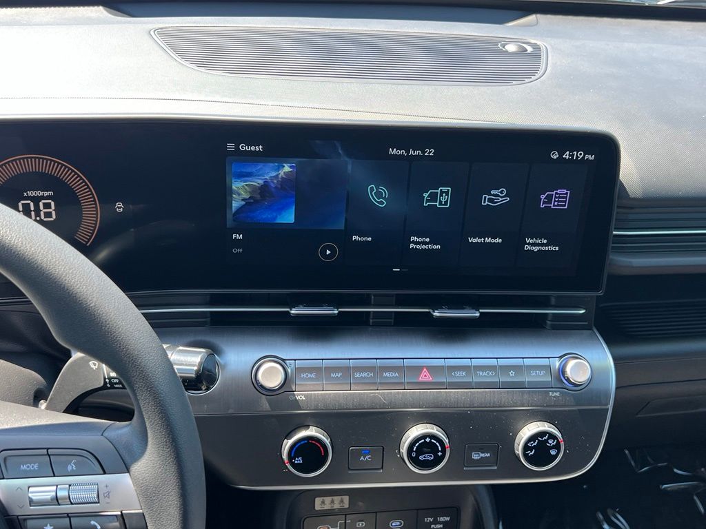 2025 Hyundai Kona SE - Photo 22