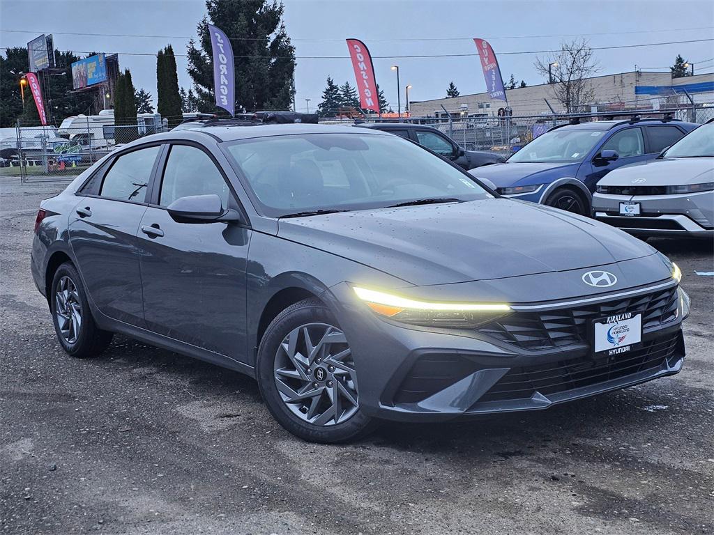 2026 Hyundai Elantra Blue's photo